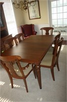 Ethan Allen table w/2 leaves, 6 chairs & hutch