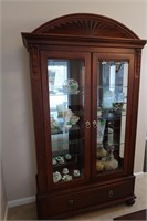 Ethan Allen China Cabinet w/Drawer/3 Shelves-