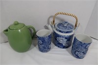 Teapot w/4 Cups & Small Coffee Pot(Star Bucks)