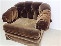 Kroehler Comfy Brown Tub Chair