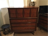 Mid mod Chest of Drawers