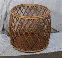 Round Wicker Table