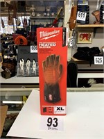 Milwaukee Heated Gloves (Wall #2)