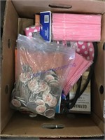 Box misc--straws, tablecloths, pins(Vinton),