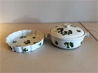 Parsley pattern cookware - two pieces.