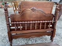 SOLID MAHOGANY POSTER BED FULL SIZED