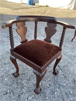 EARLY 19TH CENTURY CHIPPENDALE CORNER CHAIR