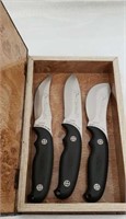 Set Of 3 Ducks Unlimited Canada Knives In Box