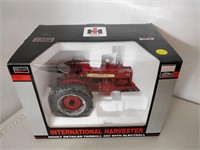 Farmall 450 with electrical high detail tractor