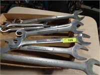 8 wrenches - 1-1/16" to 1-1/2"
