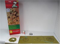Charlie Brown Tree & Peanuts Ornament Book - new