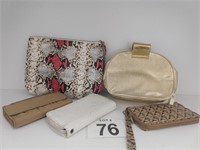 Make-up Bag - Purse & Wallets / Clutches