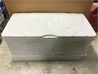 Suncast Plastic Deck Box