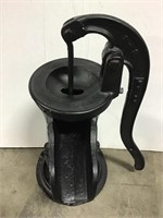 Black Cast Iron Well Pump