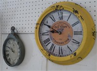 2 Wall Clocks