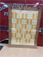 41 x 54 Yellow stripes w/ Butterfly, crib Quilt