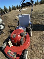 L102- TORO RECYCLER 22 IN MOWER WITH BAGGER