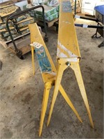L122- PAIR OF ADJUSTABLE SAW HORSES