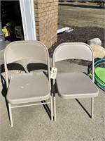 L279- PAIR OF FOLDING CHAIRS