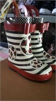 Girls size 7 rubber warm lined ladybug boots