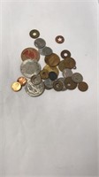 Lot of misc US and foreign money coins