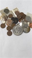 Lot of misc US and foreign money coins