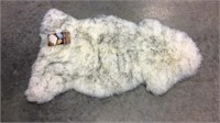 41 x 25 Windward 100% Sheepskin rug