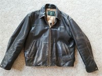 Beautiful, Orvis leather bomber jacket sz XL