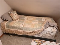 Twin bed, mattress & bedding