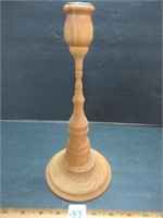 NICELY TURNED WOODEN CANDLESTICK