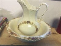 hand made pitcher and basin good condition