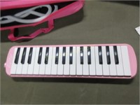 Eustar 32 key melodica instrument keyboard
