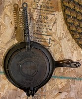 Griswold Cast Iron Waffle Maker