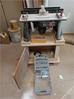 Craftsman Router w/ table and bits ( WORKS GOOD )