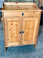 pine cabinet - 2 doors & drawer - approx 36" tall