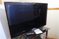 Samsung 45" Flat Screen TV w/ Remote