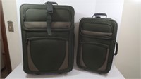 American Tourister Luggage Set, 26" & 24"