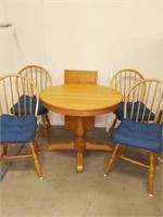 Round Wooden Table W/ 4 Chairs & 1 Leaf