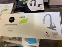 Project source pull down faucet