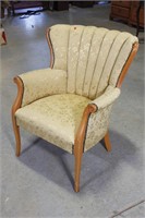GOLD UPHOLSTERED CHAIR