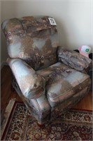 Cushioned Chair (38x40x32")