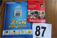 San Disk Card 32gb & Olympus XD Picture Card