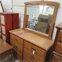 Dresser with mirror 17x44x31T