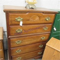 Chest of drawers 18x 34x49T