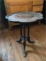 Wood pie crust table with brass feet 22x18