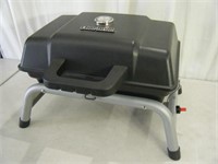 Lowes floor model Charbroil gas grill
