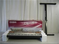 Nice CASIO LK-94TV keyboard w/ karaoke + stand