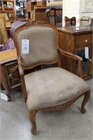 FRENCH STYLE ARM CHAIR