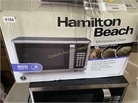 Hamilton Beach 900 watt Microwave Oven