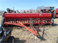 MASSEY FERGUSON NO 43 GRAIN DRILL WITH GRASS SEED